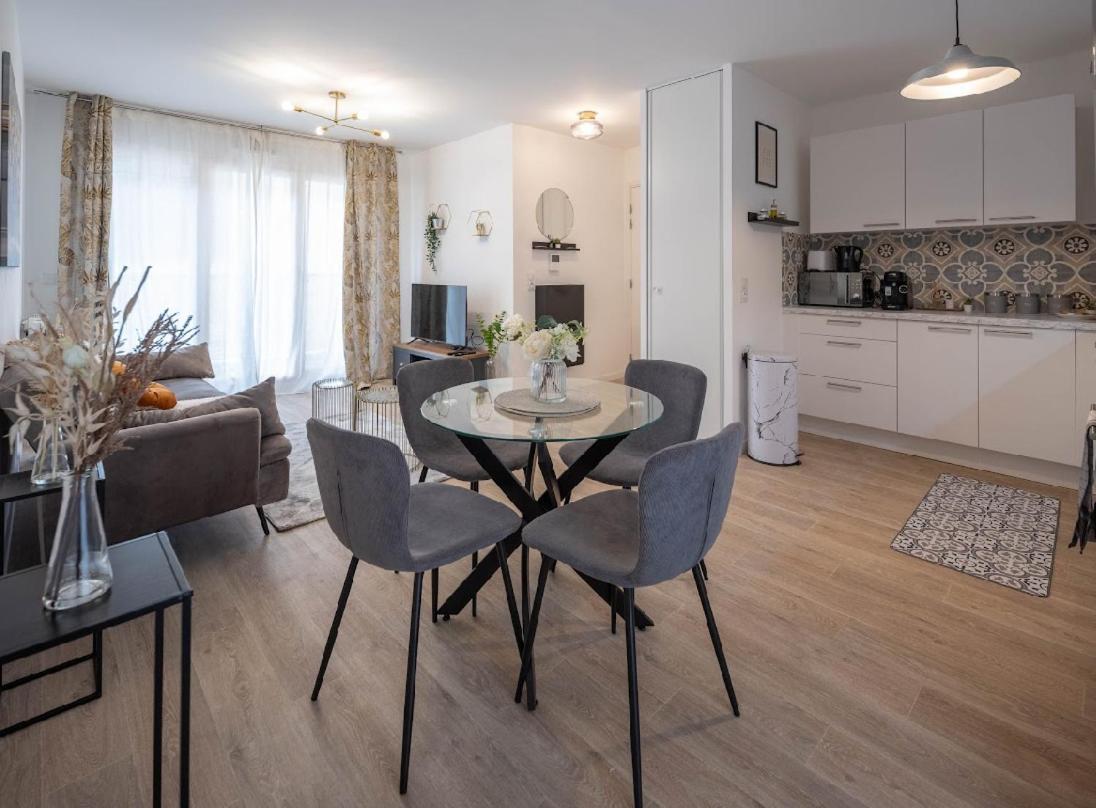 Sejour Unique A Pierrefitte Apartman Kültér fotó